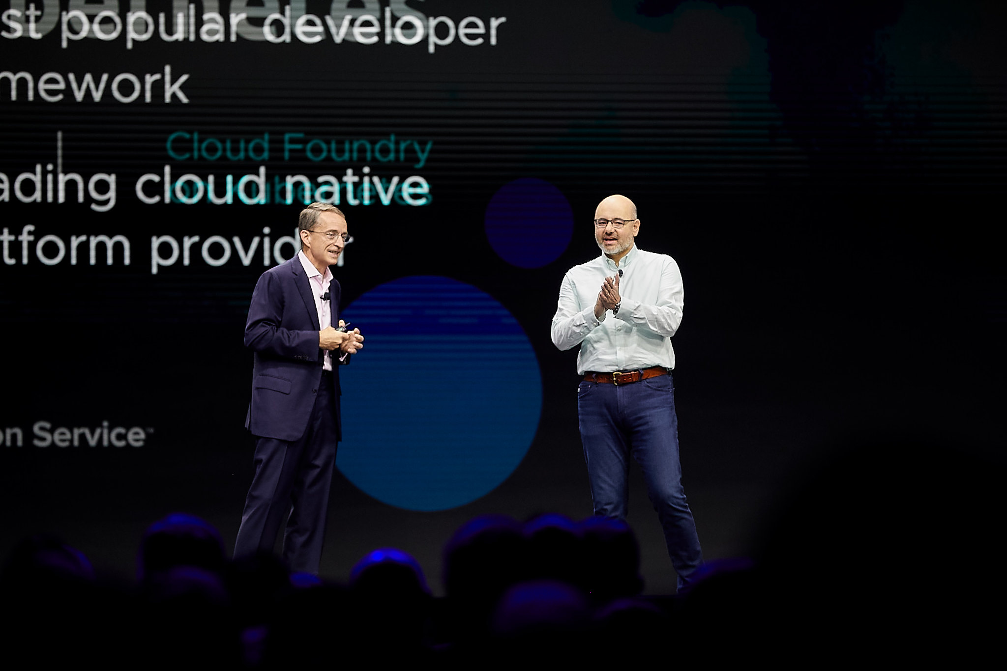 VMware CEO Pat Gelsinger (left) on stage at VMworld 2019 with Joe Beda, a principal engineer at VMware and one of the three original creators of Kubernetes.