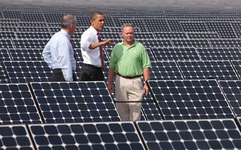 President Barack Obama tours a solar power generation facility in Florida Wednesday (Photo:WhiteHouse.gov). 