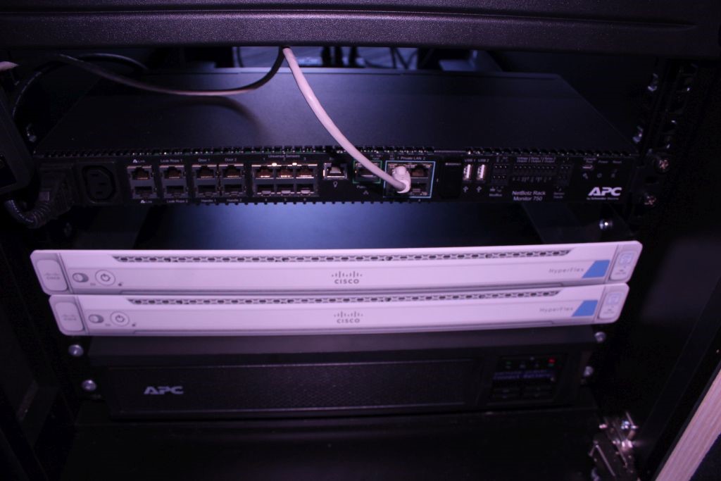 Cisco HyperFlex HX220c M5 servers inside a CX Mini