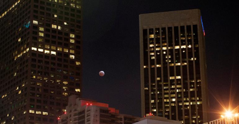 UPDATE: Explosion in Downtown Los Angeles Disrupts Data Center Operations