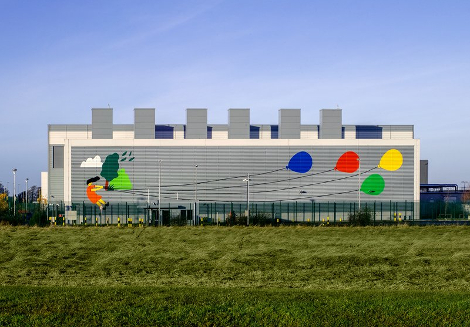 The largest of several murals illustrator Fuchsia MacAree painted on the walls of Google’s data center in Dublin (Photo: Google)