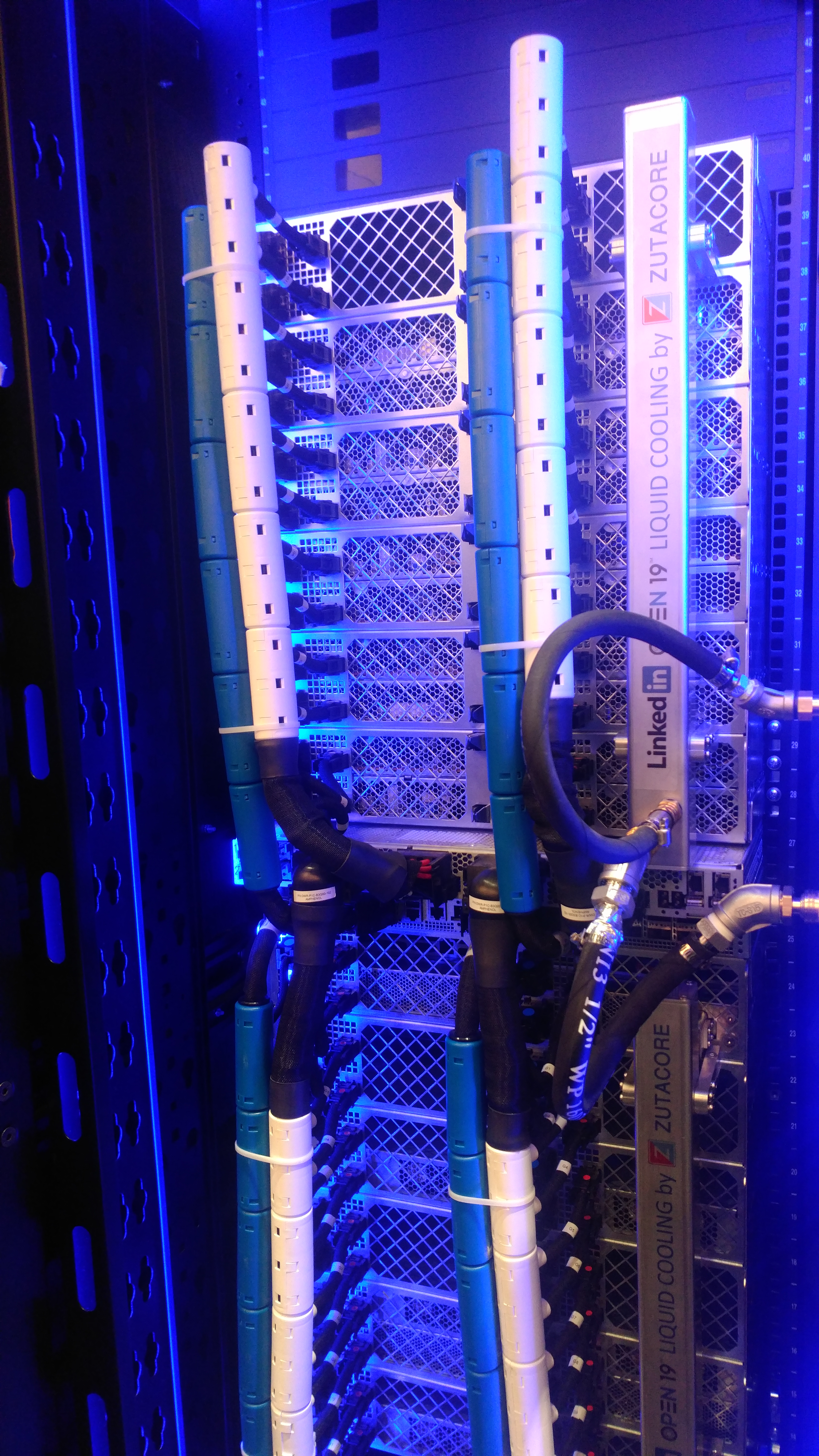 An Open19 rack with the ZutaCore liquid cooling system on display at the OCP Global Summit 2019